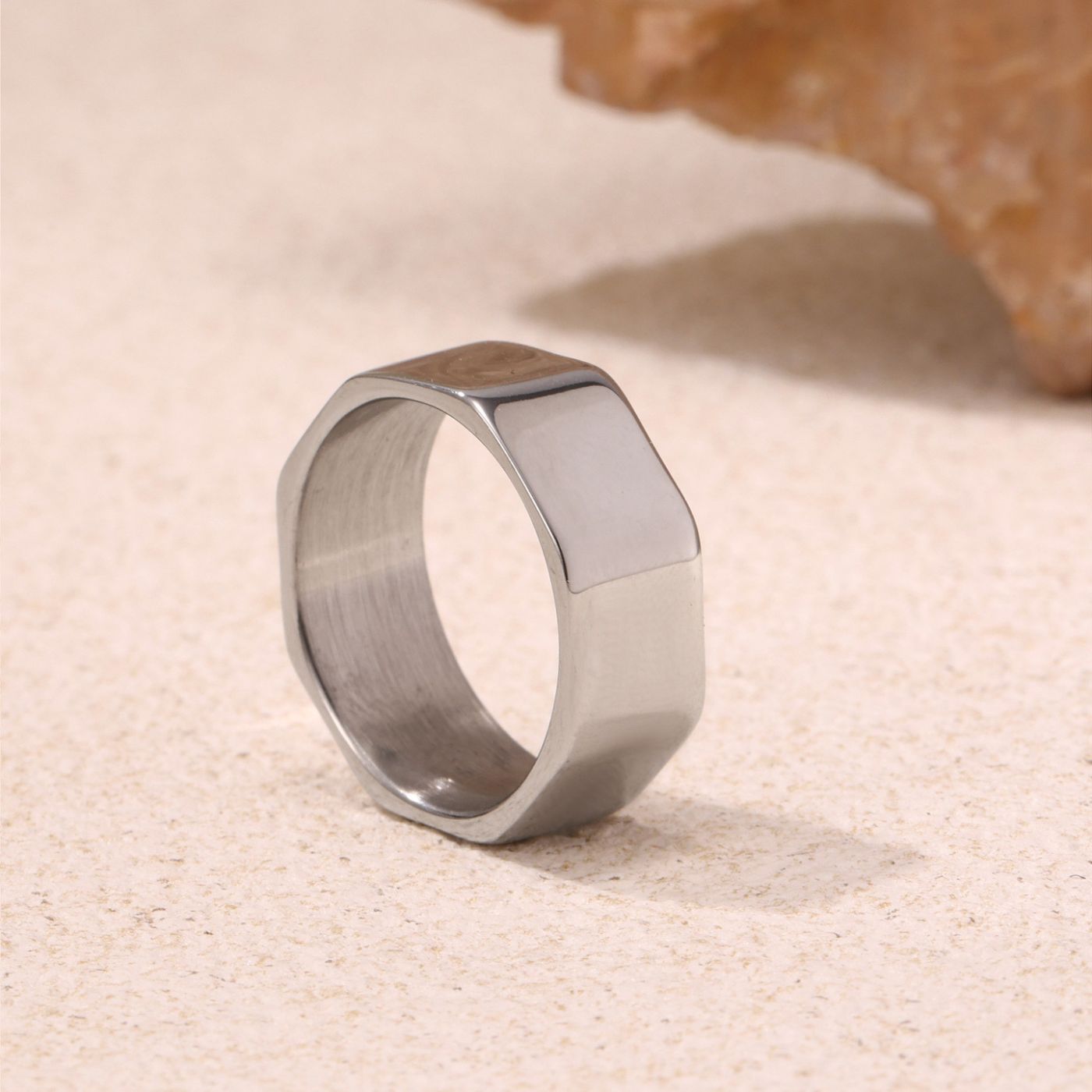 Bague Facettée Minimaliste